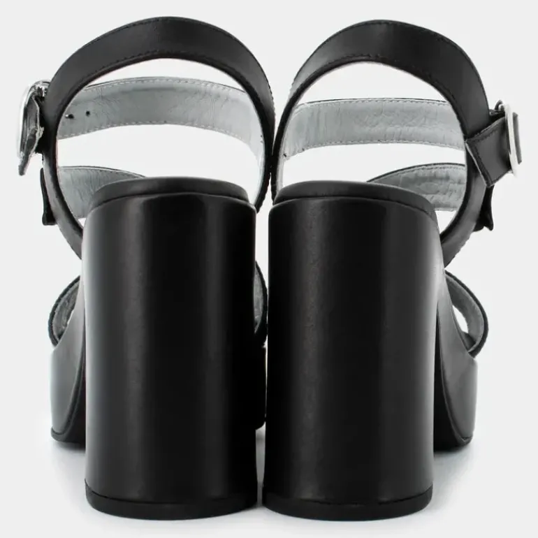 SANDALI NERO E410400D