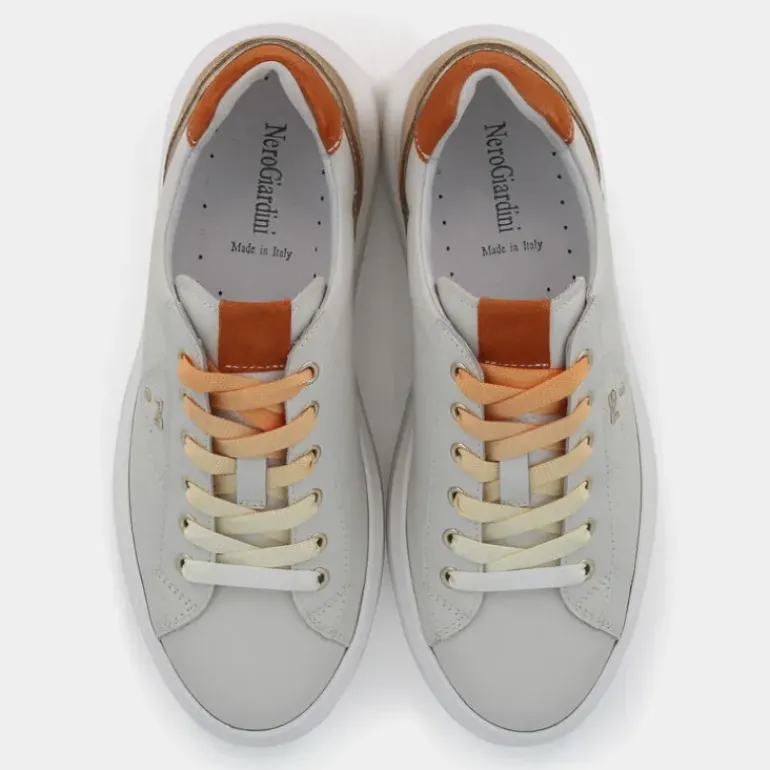 SNEAKERS BEIGE E513041D
