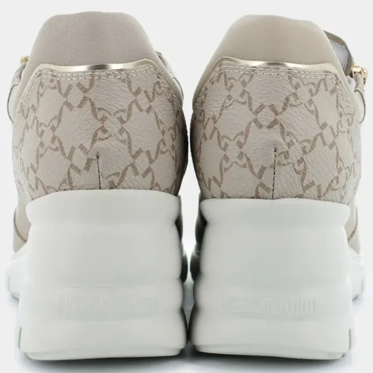 SNEAKERS BEIGE E409880D
